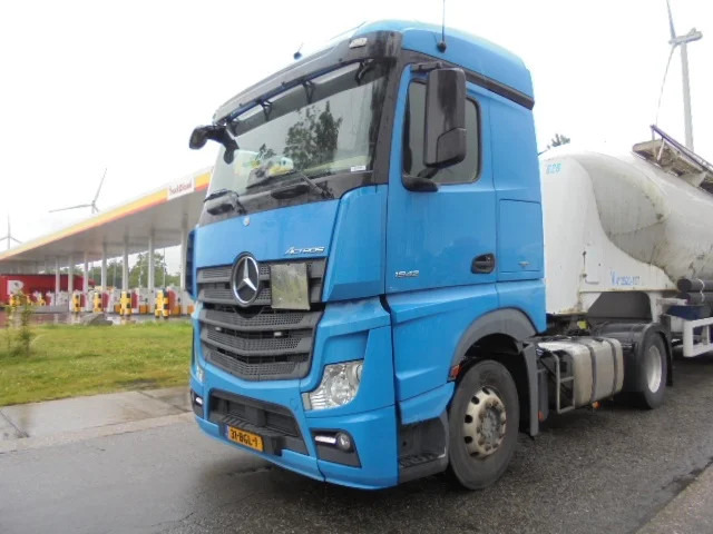 Mercedes-Benz Actros 1842 LS EUR6 - Nyergesvontató: 1 kép. Mercedes-Benz Actros 1842 LS EUR6 - Nyergesvontató: 1 kép.
