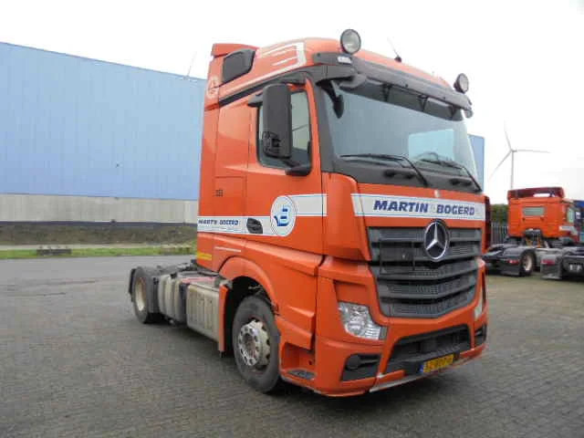 Mercedes-Benz Actros 1842 LS EUR6 EINGINE NOT OK - Nyergesvontató: 2 kép. Mercedes-Benz Actros 1842 LS EUR6 EINGINE NOT OK - Nyergesvontató: 2 kép.