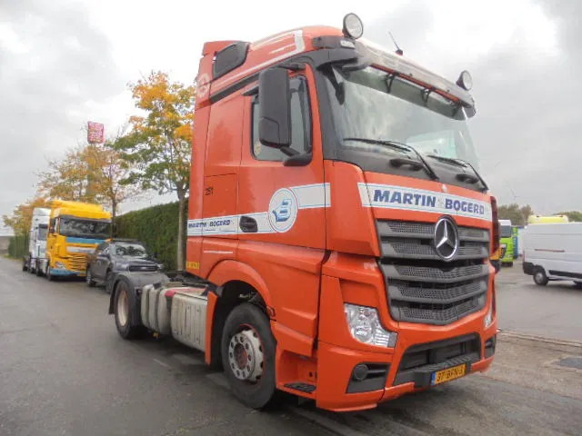 Mercedes-Benz Actros 1842 LS NL TRUCK TUV 06-2026 - Nyergesvontató: 3 kép. Mercedes-Benz Actros 1842 LS NL TRUCK TUV 06-2026 - Nyergesvontató: 3 kép.