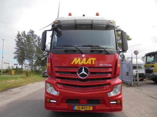 Mercedes-Benz Actros 1943 LS EUR6 - Nyergesvontató: 2 kép. Mercedes-Benz Actros 1943 LS EUR6 - Nyergesvontató: 2 kép.
