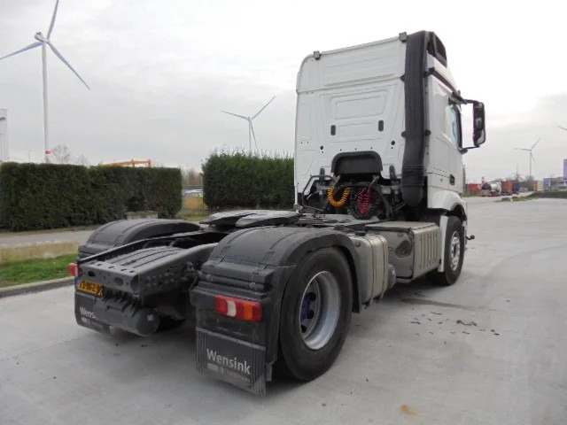 Mercedes-Benz Actros 1943 LS EUR6 - Nyergesvontató: 4 kép. Mercedes-Benz Actros 1943 LS EUR6 - Nyergesvontató: 4 kép.