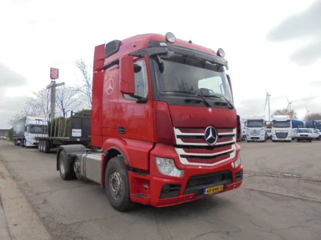 Mercedes-Benz Actros 2543 6X2 + HYDRAULIC - Nyergesvontató: 3 kép. Mercedes-Benz Actros 2543 6X2 + HYDRAULIC - Nyergesvontató: 3 kép.