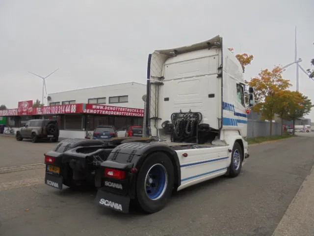 Scania R450 STREAMLINE + RETARDER NL TRUCK - Nyergesvontató: 4 kép. Scania R450 STREAMLINE + RETARDER NL TRUCK - Nyergesvontató: 4 kép.