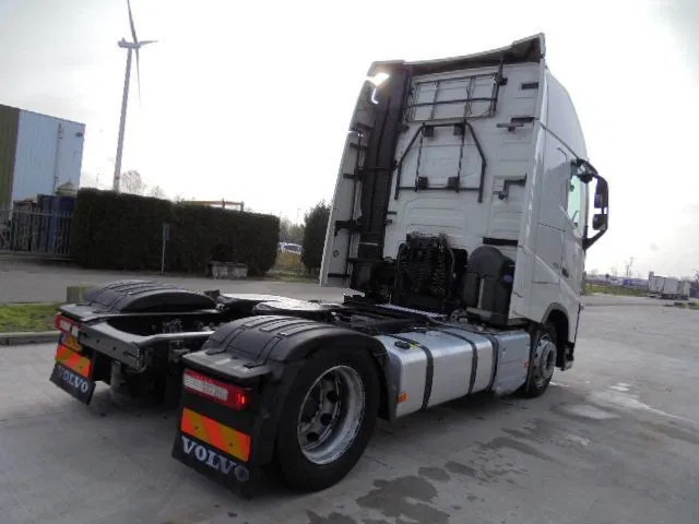 Volvo FH 420 MEGA NL TRUCK APK /TUV 01-05-2026 - Nyergesvontató: 5 kép. Volvo FH 420 MEGA NL TRUCK APK /TUV 01-05-2026 - Nyergesvontató: 5 kép.