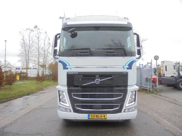 Volvo FH 420 NL TRUCK APK 09-26 - Nyergesvontató: 2 kép. Volvo FH 420 NL TRUCK APK 09-26 - Nyergesvontató: 2 kép.