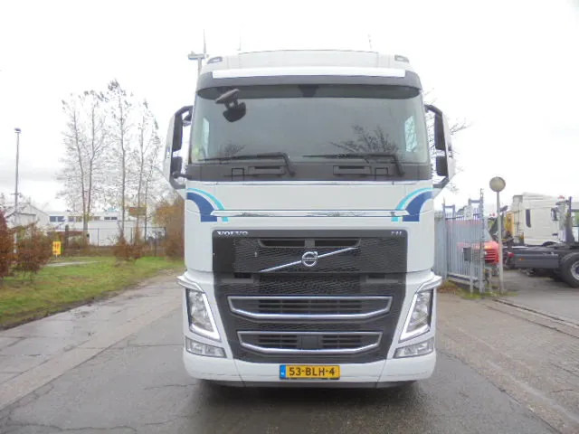 Volvo FH 420 NL TRUCK APK 09-26 - Nyergesvontató: 2 kép. Volvo FH 420 NL TRUCK APK 09-26 - Nyergesvontató: 2 kép.