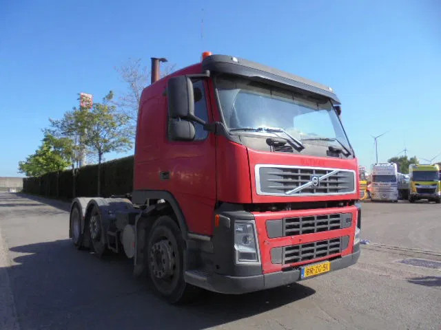 Volvo FM 380 6X2 NL TRUCK - Nyergesvontató: 3 kép. Volvo FM 380 6X2 NL TRUCK - Nyergesvontató: 3 kép.