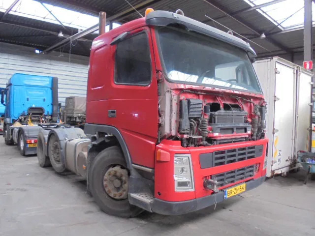 Volvo FM 380 ENGINE NOT OK ONLY PARTS - Nyergesvontató: 3 kép. Volvo FM 380 ENGINE NOT OK ONLY PARTS - Nyergesvontató: 3 kép.