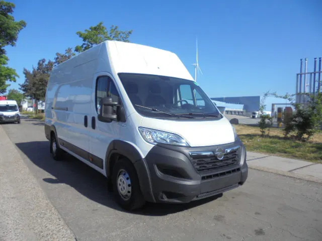 Opel Movano L3H2 2.2L BLUE HDI 165 - Furgon: 3 kép. Opel Movano L3H2 2.2L BLUE HDI 165 - Furgon: 3 kép.