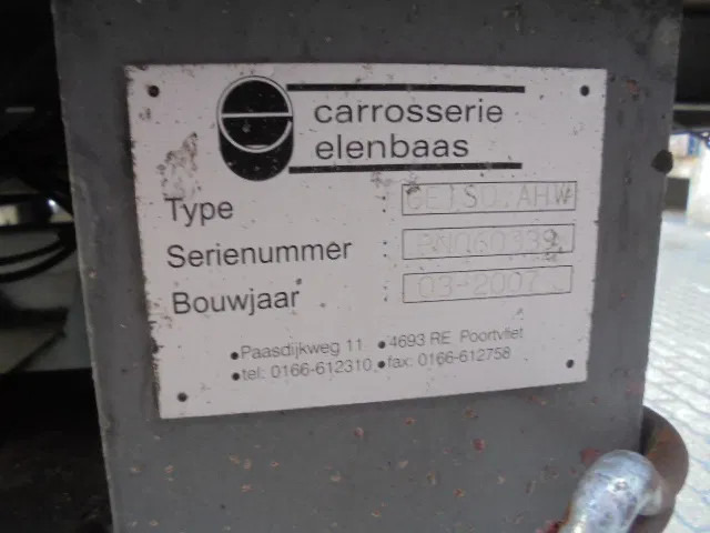 Pótkocsi dobozos Pacton MXD218: 16 kép. Pótkocsi dobozos Pacton MXD218: 16 kép.