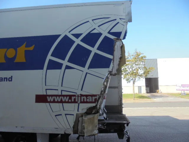 Pótkocsi dobozos Pacton MXD218: 14 kép. Pótkocsi dobozos Pacton MXD218: 14 kép.