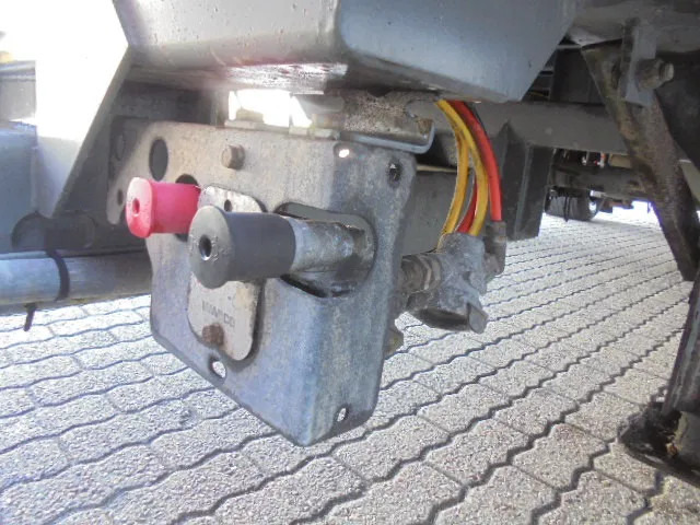 Pótkocsi dobozos Pacton MXD218: 12 kép. Pótkocsi dobozos Pacton MXD218: 12 kép.