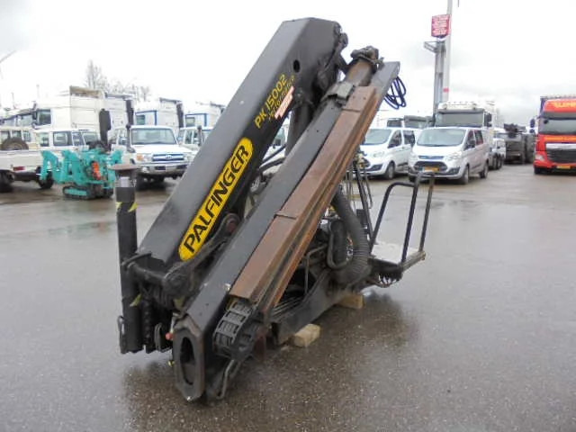 Palfinger PK 15002 - Darugém: 1 kép. Palfinger PK 15002 - Darugém: 1 kép.