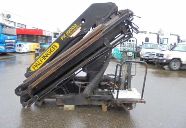 Palfinger PK 15002 - Darugém: 3 kép. Palfinger PK 15002 - Darugém: 3 kép.