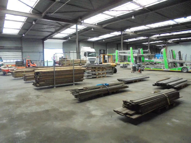 Plan KEN ALU / HOUT - Ponyvás felépítmény: 3 kép. Plan KEN ALU / HOUT - Ponyvás felépítmény: 3 kép.