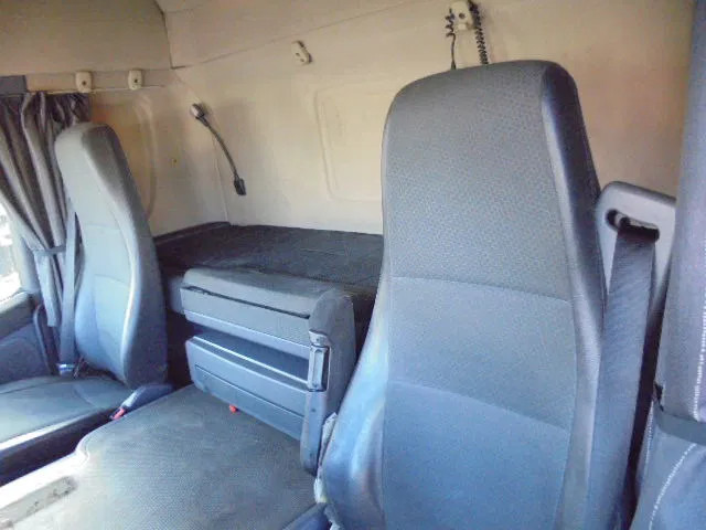 Cserefelépítményes teherautó Scania P280 B 4X2: 14 kép.