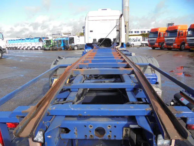 Cserefelépítményes teherautó Scania P280 B 4X2: 8 kép.