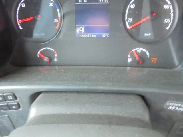 Horgos rakodó teherautó, Darus autó Scania P400 6X2: 19 kép.