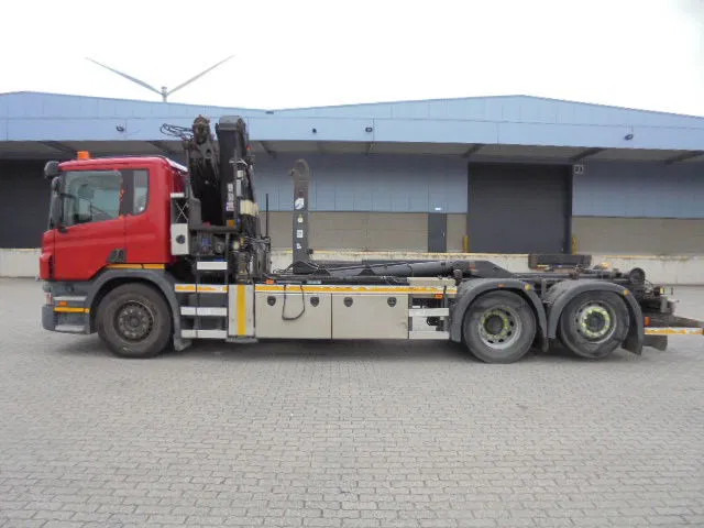 Horgos rakodó teherautó, Darus autó Scania P400 6X2: 11 kép.