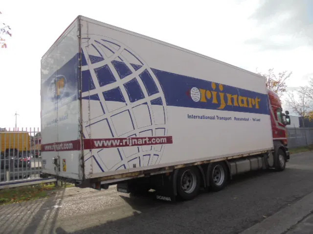 Scania R400 6X2 RETARDER - Dobozos felépítményű teherautó: 5 kép. Scania R400 6X2 RETARDER - Dobozos felépítményű teherautó: 5 kép.