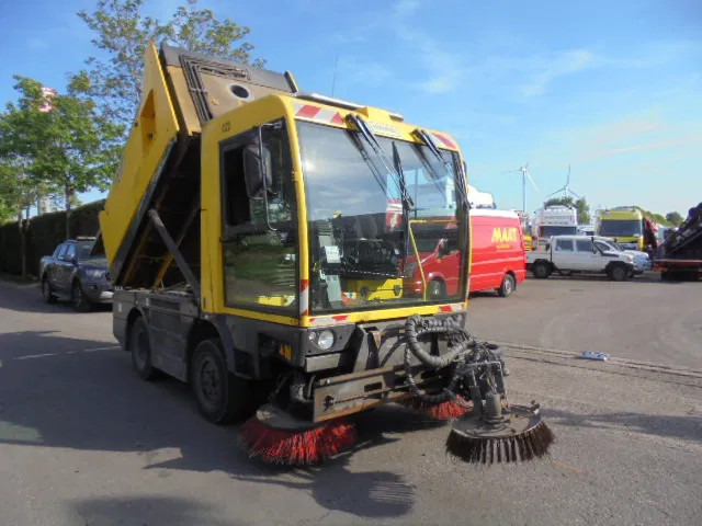 Schmidt CLEANGO 500 NL MACHINE - Ipari seprőgép: 3 kép. Schmidt CLEANGO 500 NL MACHINE - Ipari seprőgép: 3 kép.