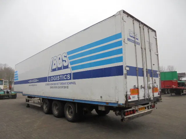 Félpótkocsi dobozos Talson F 1227: 6 kép. Félpótkocsi dobozos Talson F 1227: 6 kép.