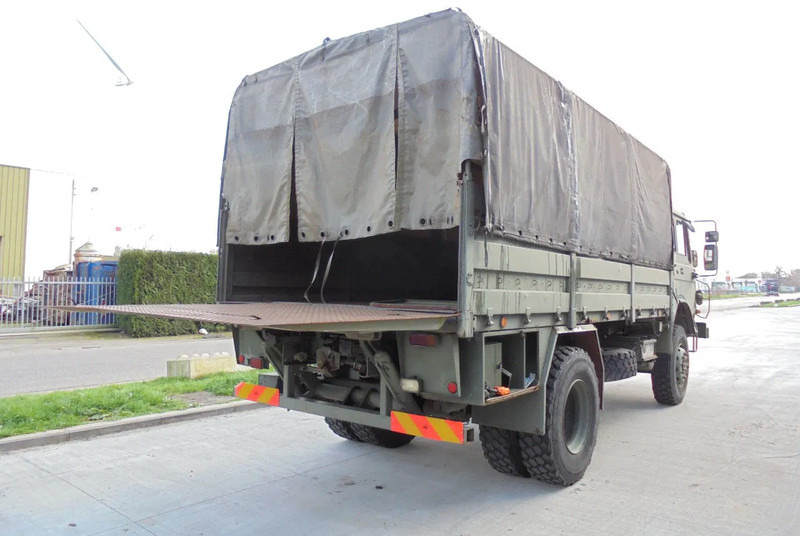 DAF 4442 4X4 - Teherautó: 4 kép. DAF 4442 4X4 - Teherautó: 4 kép.