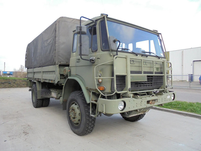DAF 4442 4X4 - Teherautó: 3 kép. DAF 4442 4X4 - Teherautó: 3 kép.