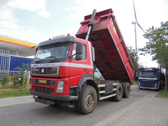 Terberg FM 1350 6X6 MANUAL TRANSMISSION NL TRUCK - Billenőplatós teherautó: 1 kép. Terberg FM 1350 6X6 MANUAL TRANSMISSION NL TRUCK - Billenőplatós teherautó: 1 kép.
