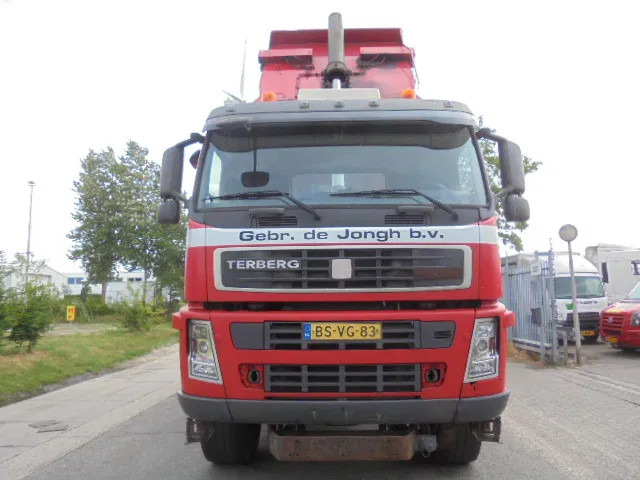 Terberg FM 1350 6X6 MANUAL TRANSMISSION NL TRUCK - Billenőplatós teherautó: 2 kép. Terberg FM 1350 6X6 MANUAL TRANSMISSION NL TRUCK - Billenőplatós teherautó: 2 kép.