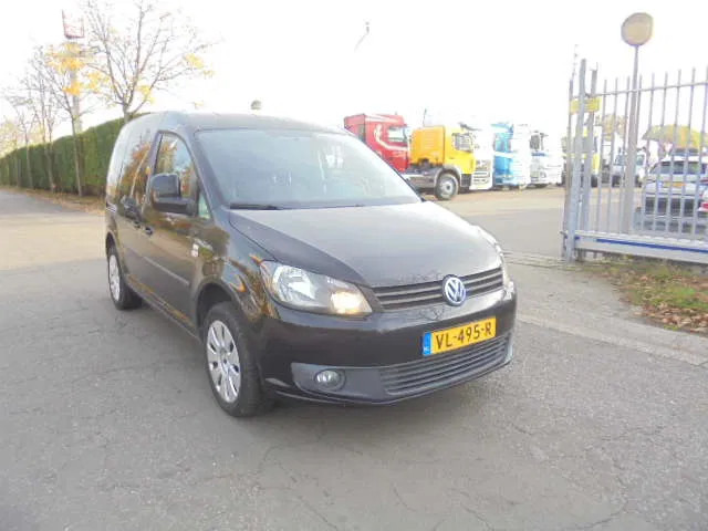 Volkswagen Caddy TD1 BLUEMOTION - Kis furgon: 3 kép. Volkswagen Caddy TD1 BLUEMOTION - Kis furgon: 3 kép.