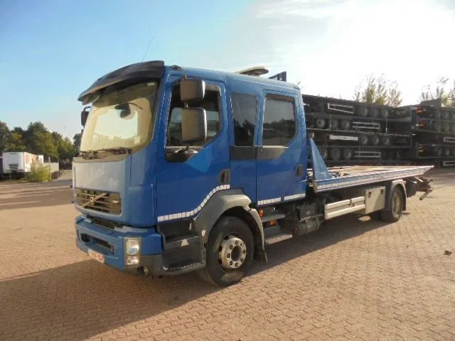Volvo FE 280 - Autószállító teherautó: 1 kép. Volvo FE 280 - Autószállító teherautó: 1 kép.