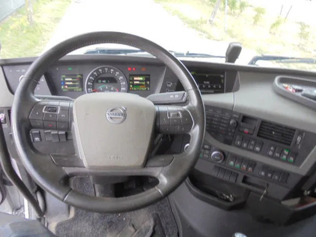 Darus autó Volvo FH 420 6X2 NL TRUCK: 10 kép.