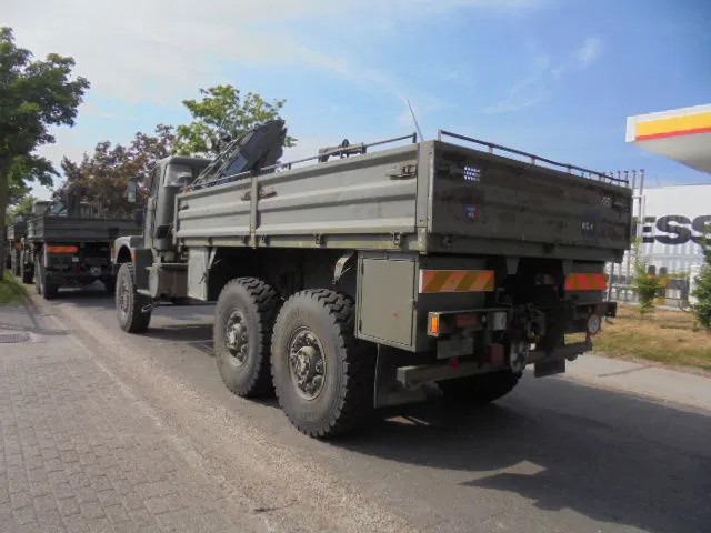 Volvo N 10 6X6 L + FASSI - Darus autó: 4 kép. Volvo N 10 6X6 L + FASSI - Darus autó: 4 kép.