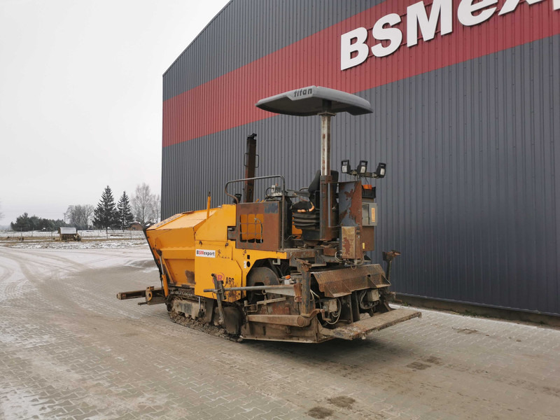 ABG Titan 125 ABG - crawler asphalt paver - Útburkológép: 5 kép. ABG Titan 125 ABG - crawler asphalt paver - Útburkológép: 5 kép.