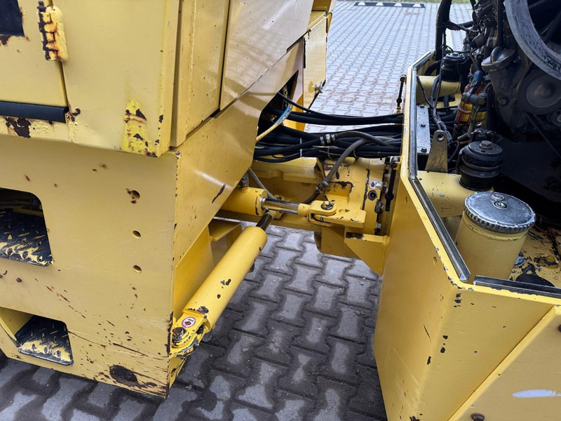 Kombihenger Bomag BW 161 AC: 18 kép. Kombihenger Bomag BW 161 AC: 18 kép.