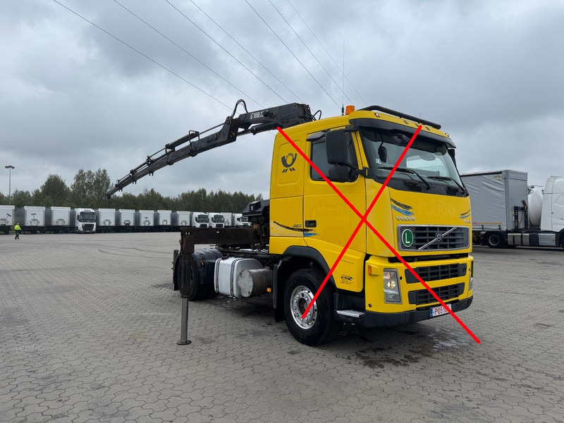Hiab 220 C - 5 + radio - Rakodódaru - Teherautó: 1 kép. Hiab 220 C - 5 + radio - Rakodódaru - Teherautó: 1 kép.