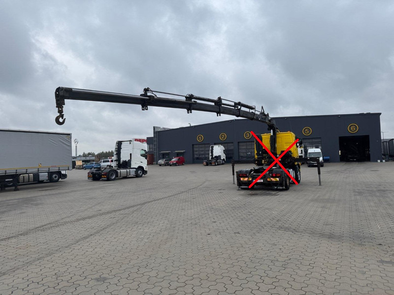 Hiab 220 C - 5 + radio - Rakodódaru - Teherautó: 2 kép. Hiab 220 C - 5 + radio - Rakodódaru - Teherautó: 2 kép.