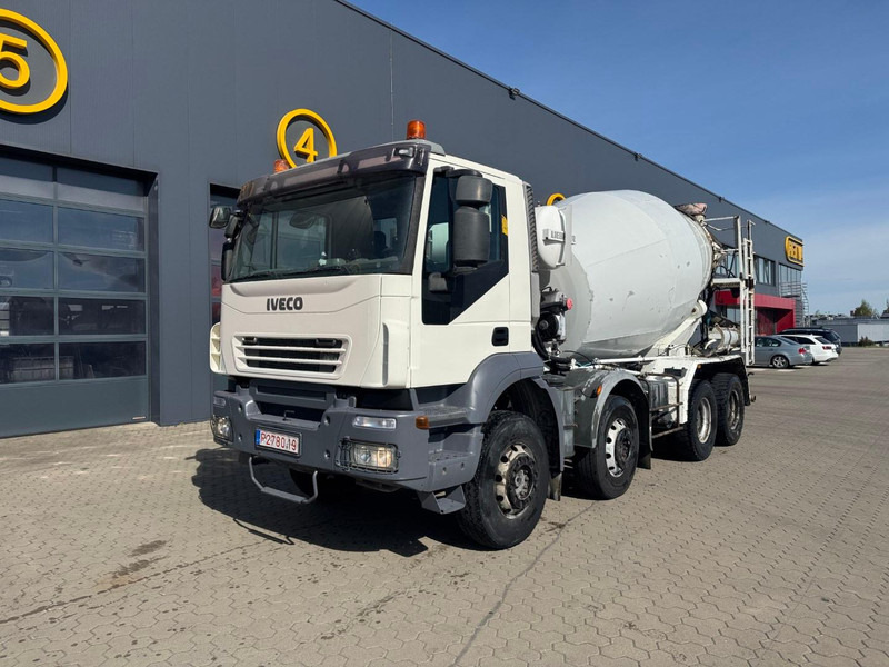 Iveco Trakker 410 - Betonmixer: 1 kép. Iveco Trakker 410 - Betonmixer: 1 kép.