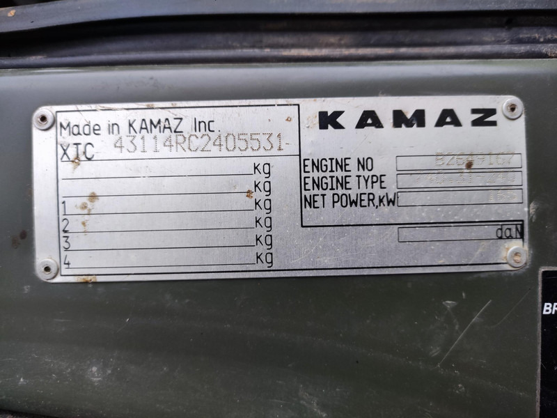 Dobozos felépítményű teherautó Kamaz NEFAZ 4208-11 9 seating places: 10 kép. Dobozos felépítményű teherautó Kamaz NEFAZ 4208-11 9 seating places: 10 kép.