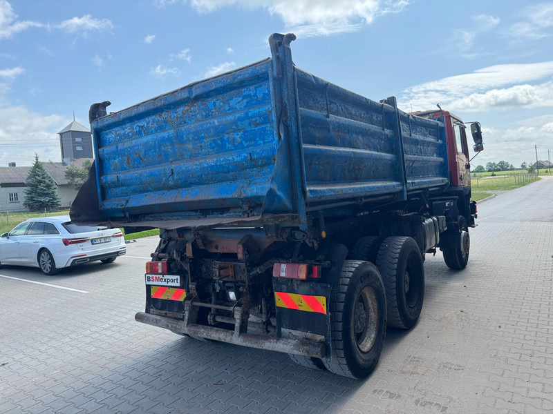 MAN 26.302, 6x6 - Billenőplatós teherautó: 3 kép. MAN 26.302, 6x6 - Billenőplatós teherautó: 3 kép.