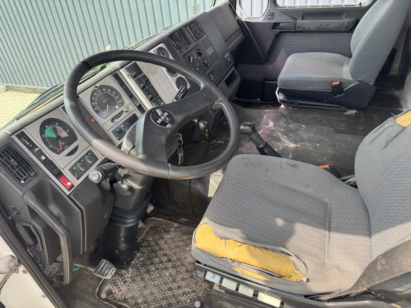 MAN 32.364 chassis truck - Alvaz teherautó: 5 kép. MAN 32.364 chassis truck - Alvaz teherautó: 5 kép.