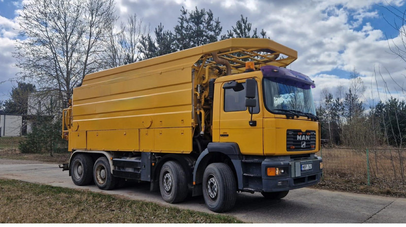 MAN 35.464 channel cleaner, 8x4 full spring, manual - Szippantós autó: 2 kép. MAN 35.464 channel cleaner, 8x4 full spring, manual - Szippantós autó: 2 kép.