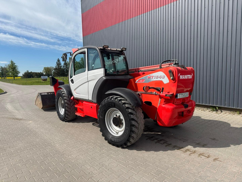 Manitou MT 1840 A - Teleszkópos rakodó: 4 kép. Manitou MT 1840 A - Teleszkópos rakodó: 4 kép.
