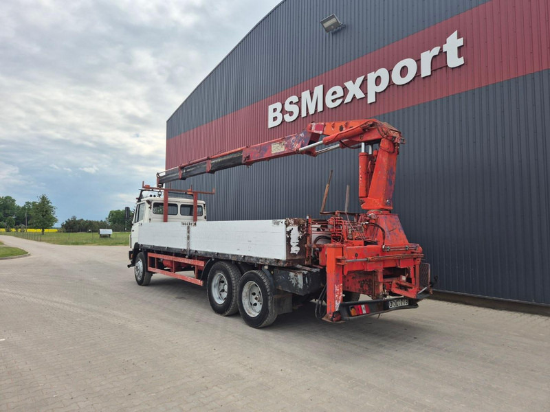 Mercedes-Benz 1320 - Platós teherautó: 5 kép. Mercedes-Benz 1320 - Platós teherautó: 5 kép.