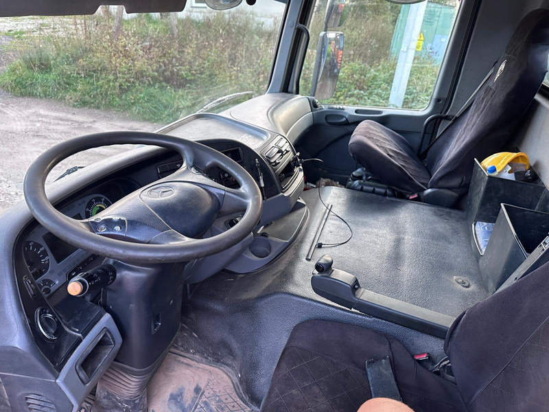 Mercedes-Benz Actros 4146, 8x6 - Billenőplatós teherautó: 5 kép. Mercedes-Benz Actros 4146, 8x6 - Billenőplatós teherautó: 5 kép.