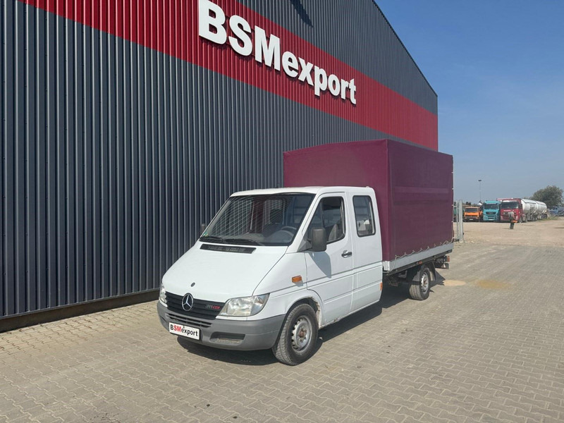 Mercedes-Benz Sprinter 311 - Ponyvás kisteherautó: 1 kép. Mercedes-Benz Sprinter 311 - Ponyvás kisteherautó: 1 kép.