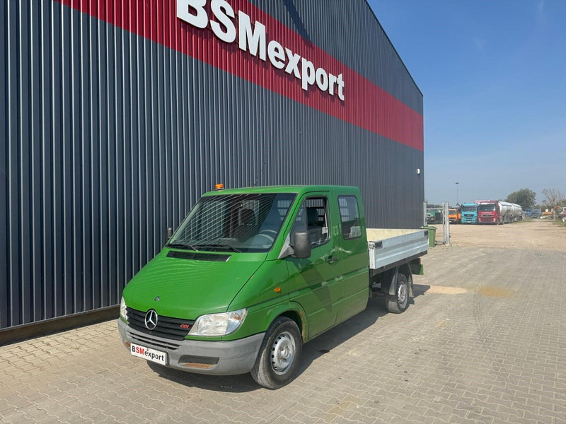 Mercedes-Benz Sprinter 313 - Platós kisteherautó: 1 kép. Mercedes-Benz Sprinter 313 - Platós kisteherautó: 1 kép.