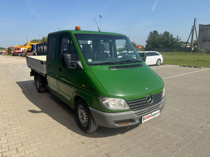 Mercedes-Benz Sprinter 313 - Platós kisteherautó: 2 kép. Mercedes-Benz Sprinter 313 - Platós kisteherautó: 2 kép.