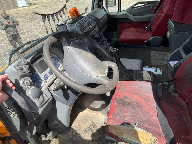 Iveco Stralis AT 440 S40 - Nyergesvontató: 5 kép. Iveco Stralis AT 440 S40 - Nyergesvontató: 5 kép.